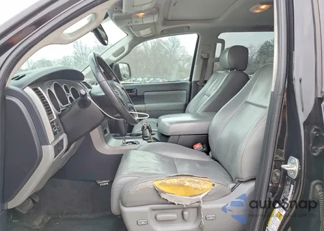 2013 Toyota Sequoia Sr5 z USA, uszkodzony, nr VIN 5TDBW5G1XDS090537